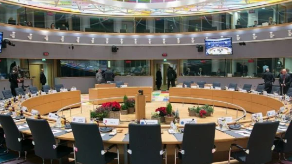 Extrema derecha española pide a la UE considerar terroristas a cárteles mexicanos