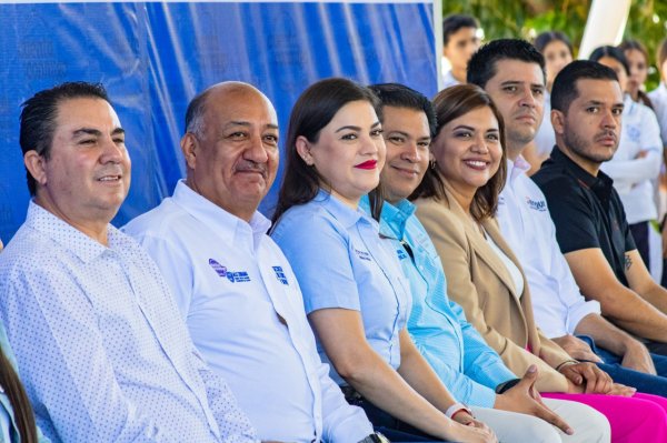 Inauguran Alcaldesa de Meoqui y Secretario de Educación obras en escuelas por más de 2 MDP de inversión