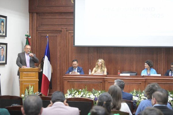 Inaugura UACH la Cumbre Anual de Educación Global Ge4 2025