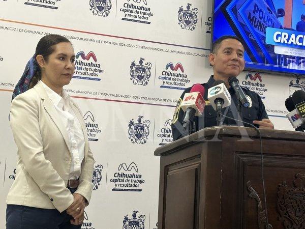Versiones de vecinos indican que caninos jugaban en el lugar y se introdujeron solos al chapopote: Salas