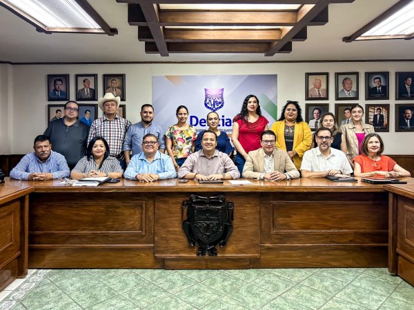 Solicita Valenciano licencia temporal de 10 días; regidor Mario Mata asume funciones