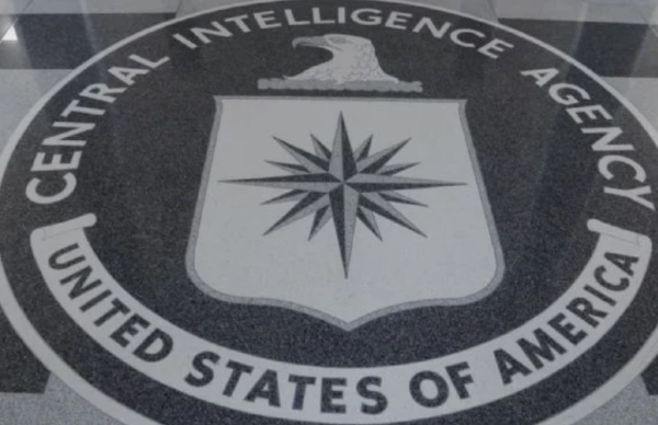 Memorias del espionaje: exdirector alista libro sobre la CIA