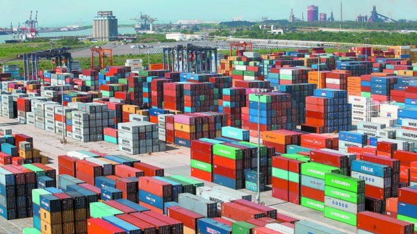 México lideró el comercio con Estados Unidos en medio de turbulencia arancelaria en abril