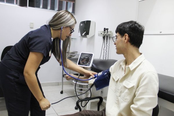Inicia Pensiones Civiles del Estado el servicio de Atención Médica Continua 24/7