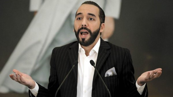 Polémica ley contra las ONG entra en vigor en El Salvador