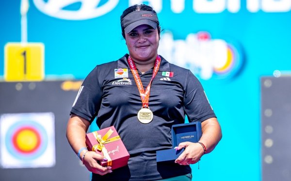 Maya Becerra tira flechas de oro para consagrarse monarca del mundo