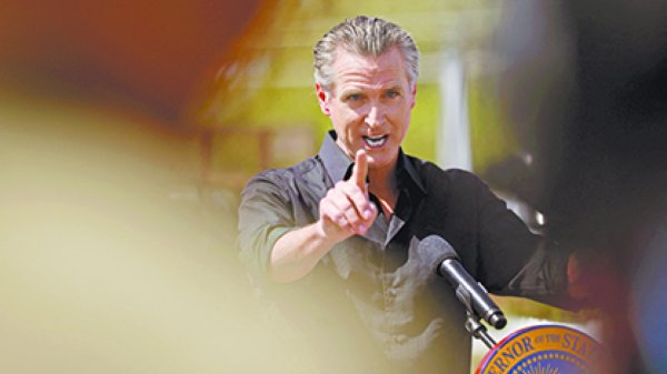 Trump apoyaría el arresto de Newsom