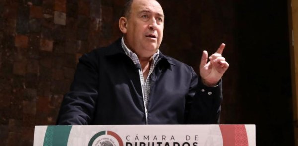 Rubén Moreira regaña al gobierno de Sheinbaum por declaraciones sobre protestas en EU