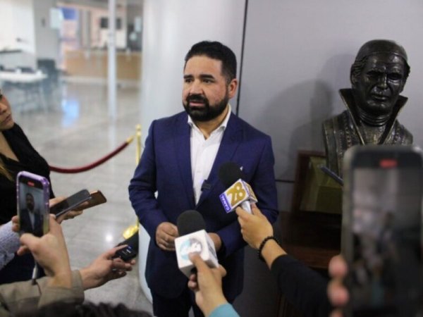 Reitera Francisco Sánchez castigo al uso de drones kamikazes en Chihuahua