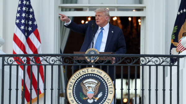 Trump adelanta cambios en su política migratoria tras quejas de grandes empresarios y agricultores