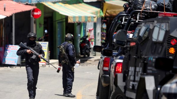 Guatemala refuerza la seguridad de su frontera con México tras incursión no autorizada de policías