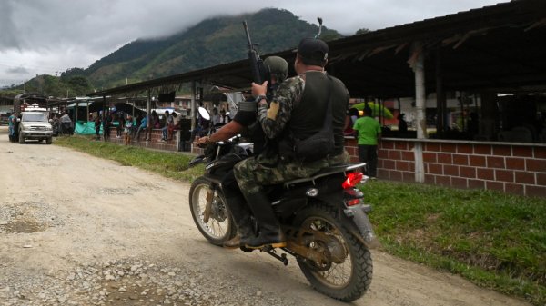 Disidentes de FARC reivindican múltiples ataques que dejaron siete muertos en Colombia