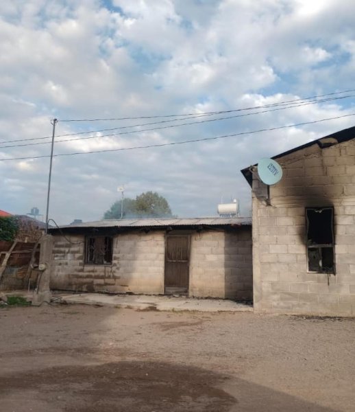 Versión: sujetos armados incendian casas en Carichí
