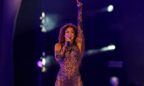 Shakira pospone concierto en Los Ángeles por las protestas contra redadas migratorias