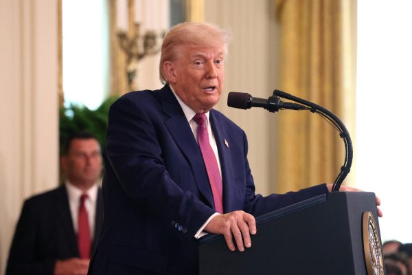 El Gobierno de Trump pausa su programa de redadas indiscriminadas contra migrantes