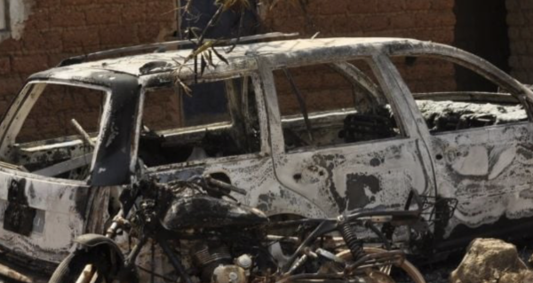 Al menos 100 personas mueren en ataque armado en Nigeria