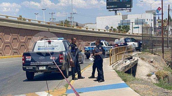 Encuentran sin vida a joven en puente de arroyo en la Homero y Tecnológico