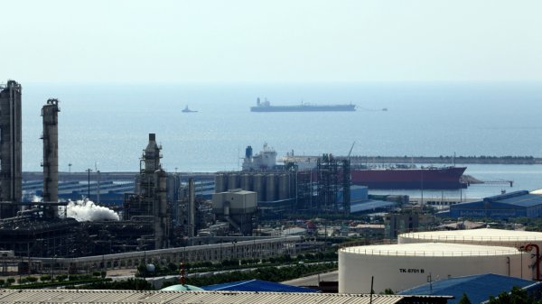 Defensas aéreas iraníes frustran ataque contra yacimiento de gas de South Pars