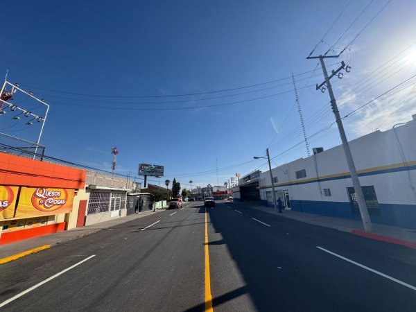 Finaliza Obras Públicas mejoras en calles con nueva pintura y alcantarillas niveladas