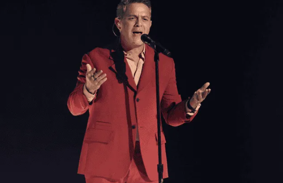 Alejandro Sanz rompe el silencio ante acusaciones de manipulación por parte de una fan