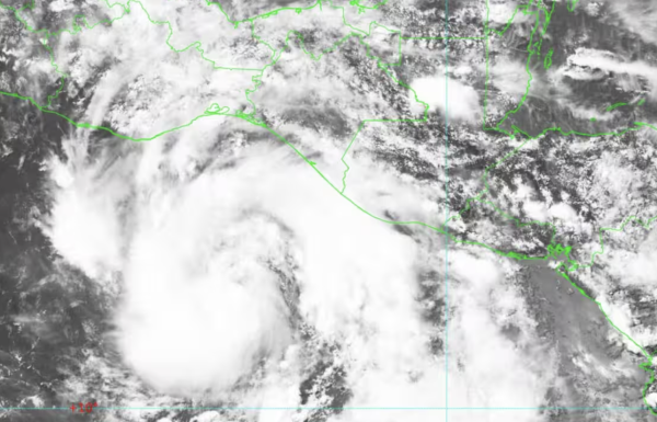 Así se ve desde el espacio Erick, la tormenta tropical que amenaza a México
