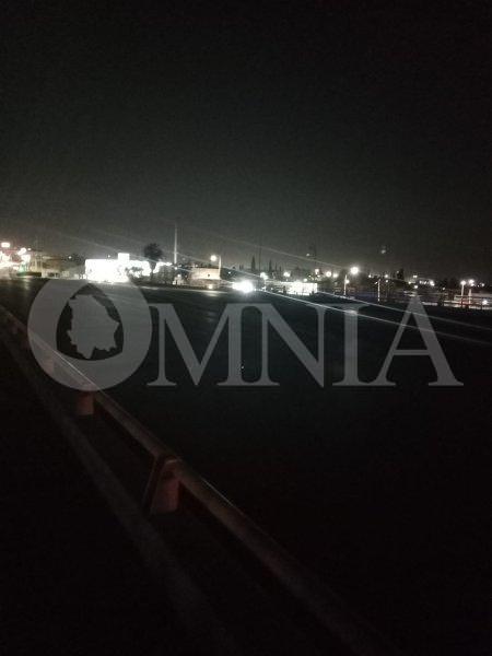 Vecinos alertan falta de luz en Avenida Universidad y el Puente del Trébol