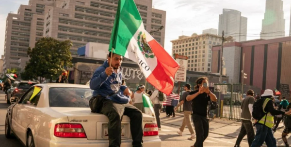 Denuncian condiciones inhumanas en cárcel migratoria de California; detenidos sin ropa limpia ni contacto con abogados