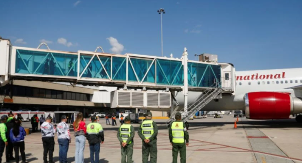 Venezuela recibirá 253 migrantes repatriados de un vuelo procedente de México