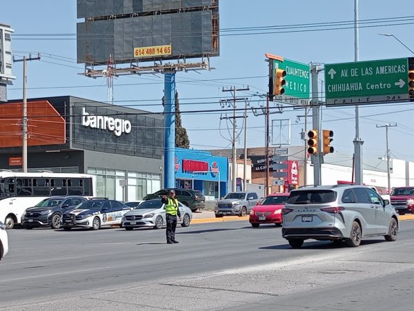Imagen del día: Fallan otra vez los semáforos en la ciudad