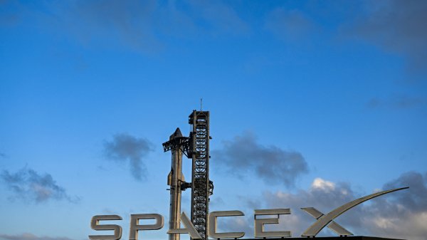 Cohete Starship de SpaceX explota en plataforma de lanzamiento en Texas