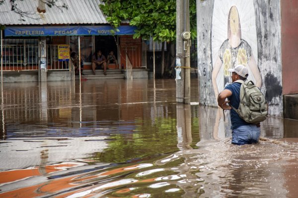 Sheinbaum viajará a Oaxaca para supervisar labores de auxilio tras el paso del huracán “Erick”