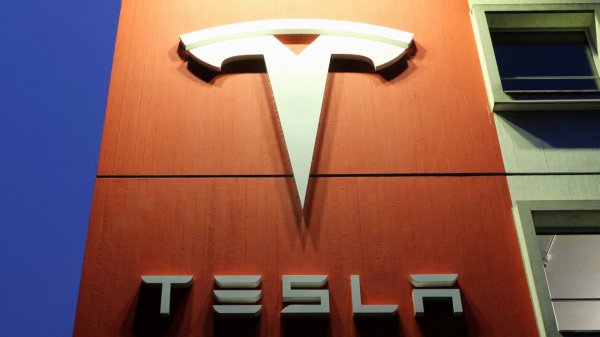 Tesla construirá su primera planta de almacenamiento eléctrico en China