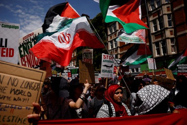 Miles de manifestantes marchan en Londres y Berlín a favor de Gaza