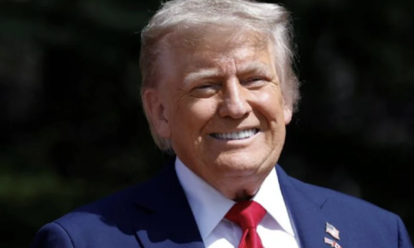Estados Unidos ha golpeado 3 sitios nucleares iraníes, dice Trump, uniéndose a la campaña aérea israelí