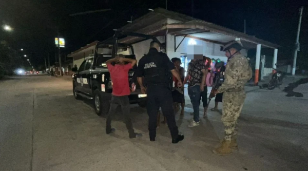 Detienen a 15 presuntos integrantes del CJNG en un operativo en Colima