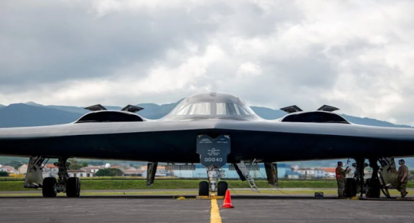 Operación “Martillo de medianoche” de EU contra Irán es el mayor bombardeo con aviones B-2 de la historia