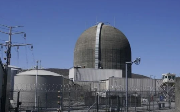 Gobernadora de Nueva York busca construir la primera central nuclear del estado en décadas