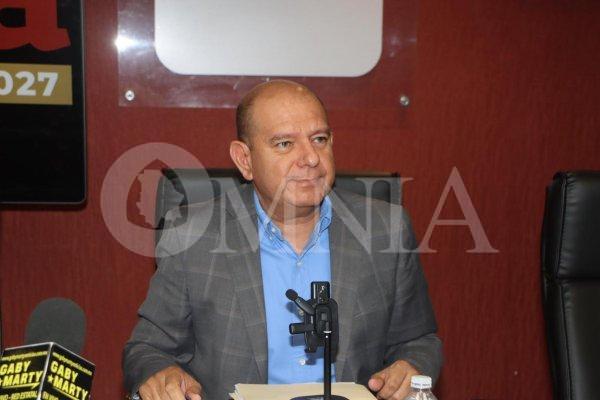 Cuauhtémoc Estrada se lanza contra Rafa Loera por aspiraciones electorales y su reacción contra la pensión a personas con discapacidad