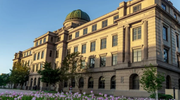 Texas ordena a sus universidades públicas identificar a estudiantes sin ciudadanía