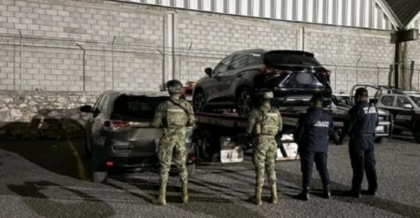 Rescatan a cinco personas secuestradas en la carretera Puebla-Tehuacán