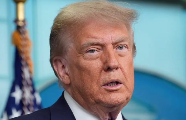 Trump rompe negociación comercial con Canadá y anuncia nuevo arancel