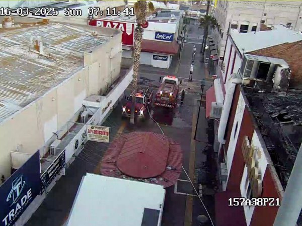 Sofocan bomberos segundo incendio presentado esta mañana en local del Centro