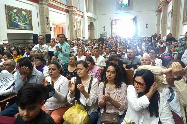 Celebran misa por víctimas de rancho en Teuchitlán; “no nos cansemos de buscar a los desaparecidos”, pide párroco