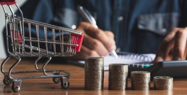 Consumo privado registra contracción y aumenta riesgo de recesión, según indicador oficial