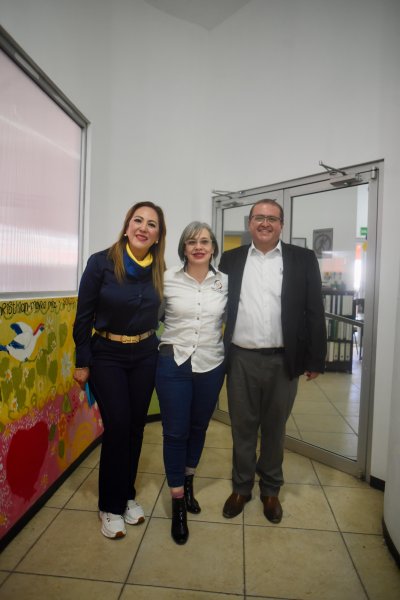 Entrega Alcalde apoyo económico al Centro Down Parral
