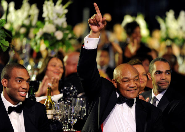 George Foreman, leyenda del boxeo mundial, murió a los 76 años