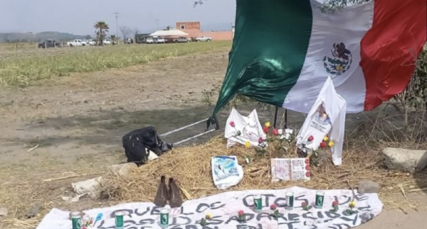 Instalan memorial en Teuchitlán para víctimas de desaparición; siguen llegando colectivos