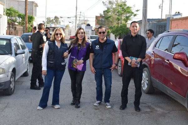 Servidores Públicos Municipales Visitan la Colonia Robinson