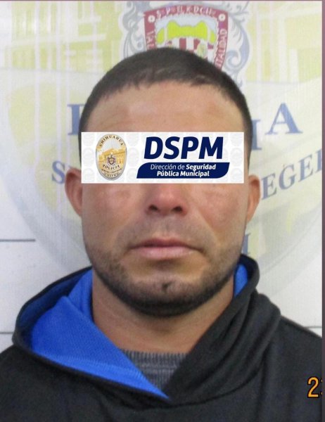 Aseguran policías municipales sustancias tóxicas y detienen a tres personas