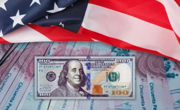Dólar descalabra al peso a la mitad de la semana